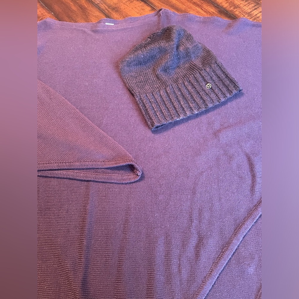Lululemon oversized sweater poncho w/ matching hat